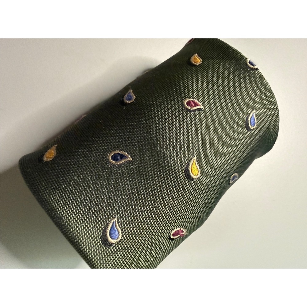 IZOD Mens Silk Necktie Olive Green Embroidered Paisley Teardrop Classic Tie